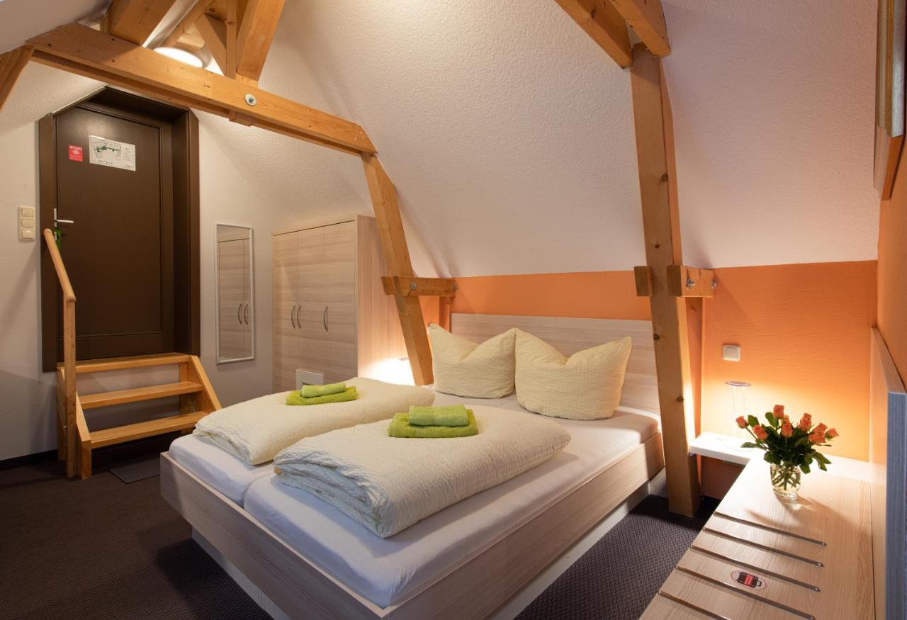 Pension-Cafe-Libelle Elxleben bei Arnstadt Buitenkant foto
